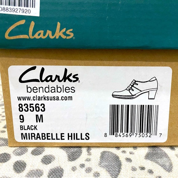 EUC Clark’s Bendables Bootie size 9 Black🖤 - Picture 6 of 6